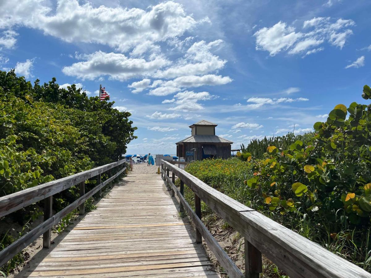 Palm Beach Shores Resort And Vacation Villas Екстер'єр фото